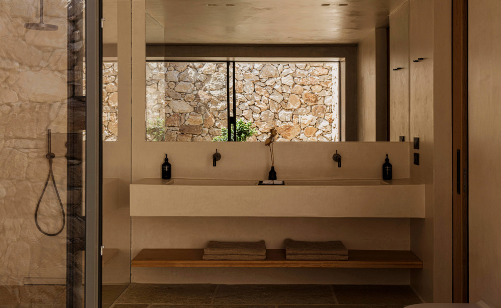 Kaisanji Bathroom )2